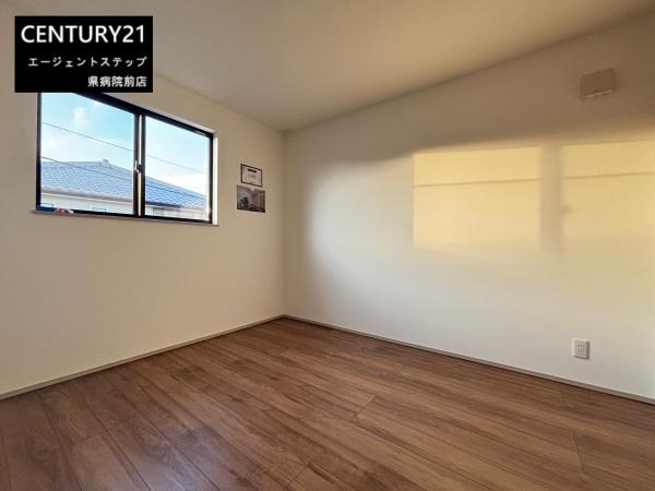 　洋室　明るさが魅力の洋室です