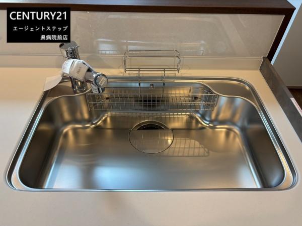 　キッチン　シンプルなキッチンスペースです