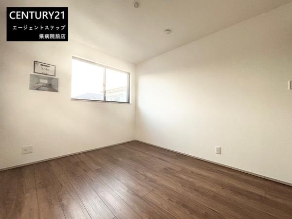 　洋室　明るさが魅力の洋室です