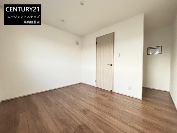 　洋室　洋室の開放的な空間です