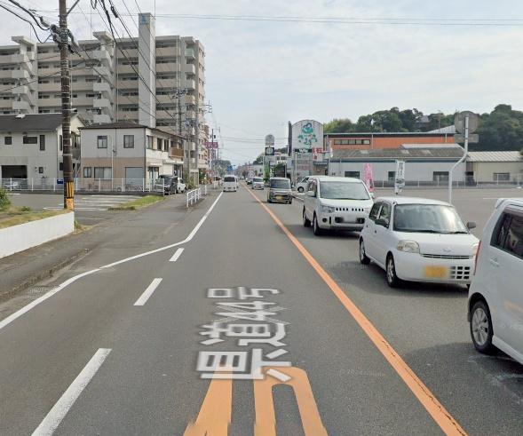 　前面道路含む現地写真　