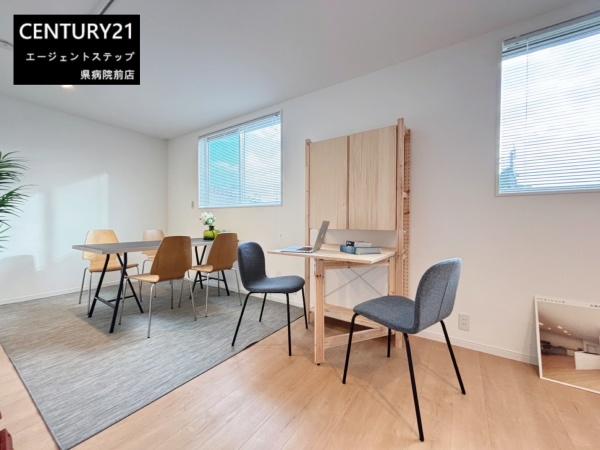 　洋室　洋室の明るさが魅力です