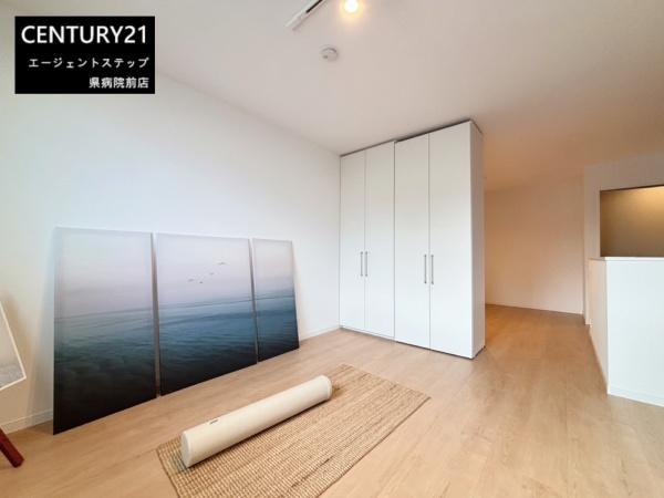 　洋室　収納力のある洋室です