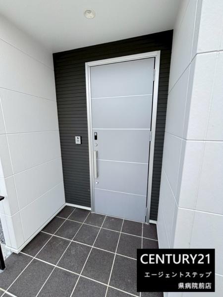 　玄関　玄関がすっきりとした印象です