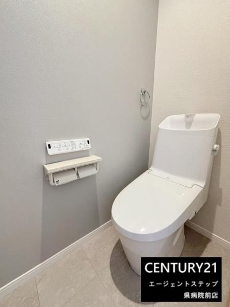 　トイレ　清潔感のあるトイレです