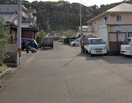 　前面道路含む現地写真　