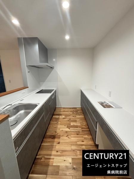 　キッチン　機能的なキッチンです