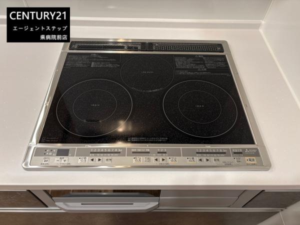 　キッチン　現代的なキッチン設備です