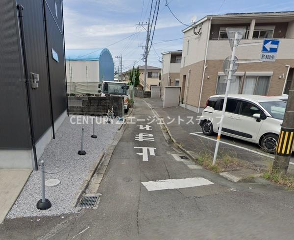 　前面道路含む現地写真　