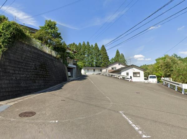 　前面道路含む現地写真　前面道路が広くて便利です