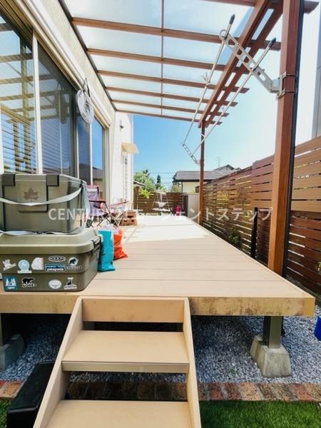 　庭　屋根付きの庭スペースです