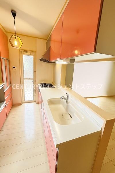 　キッチン　収納力が魅力のキッチンです