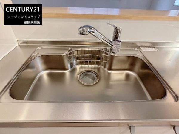 　キッチン　キッチンのシンクが印象的です