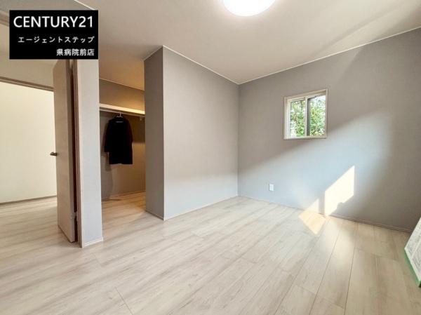 　洋室　洋室の明るさが魅力です