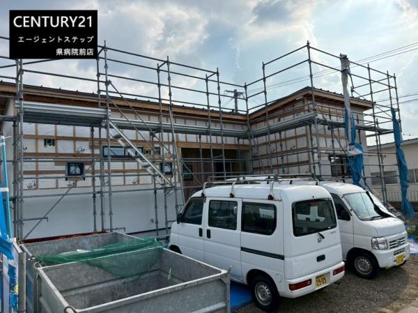 　その他現地　建築中の外観が印象的です
