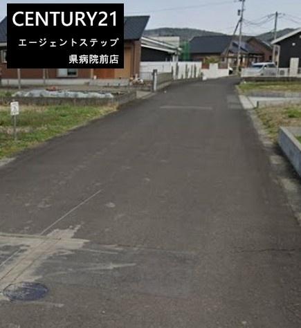 　前面道路含む現地写真　