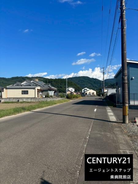 　前面道路含む現地写真　