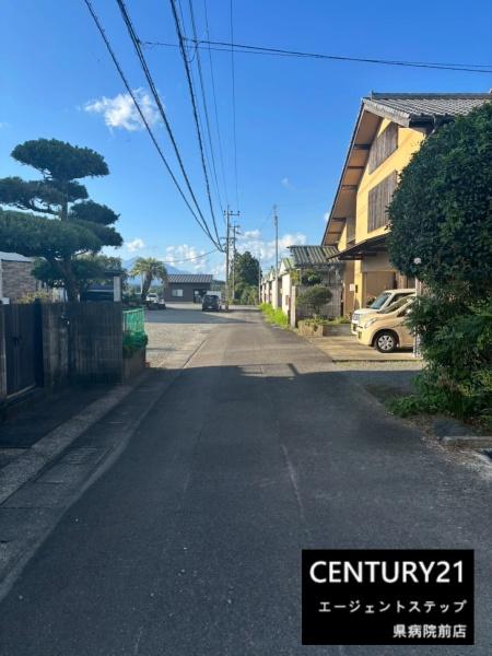 　前面道路含む現地写真　