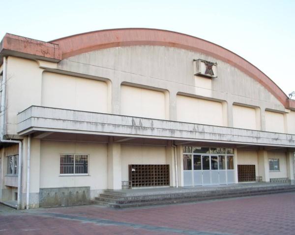 　曽於市立末吉小学校（小学校）／795m　