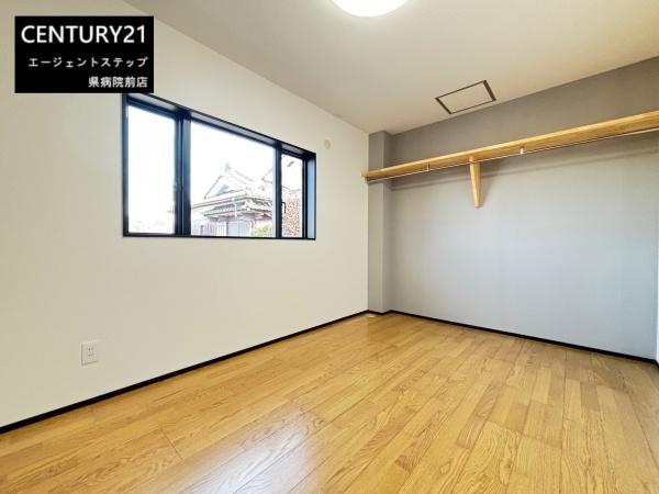 　洋室　明るく使いやすい洋室です