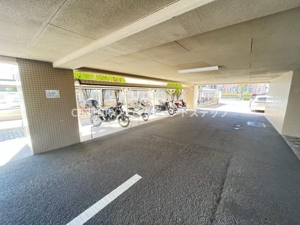 グランドパレス大塚　その他共用部分　駐車場は使いやすいです