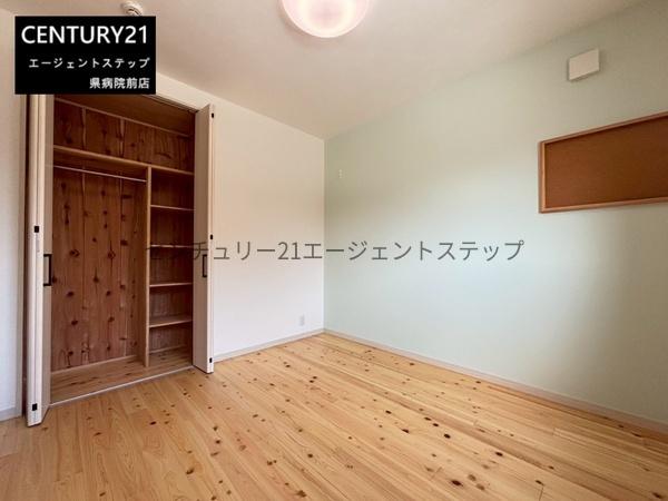 　洋室　使い勝手の良い洋室です