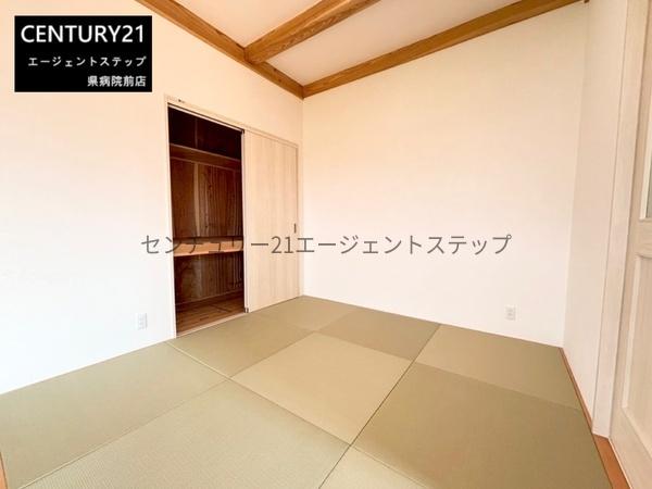 　和室　収納付きの和室が素敵です