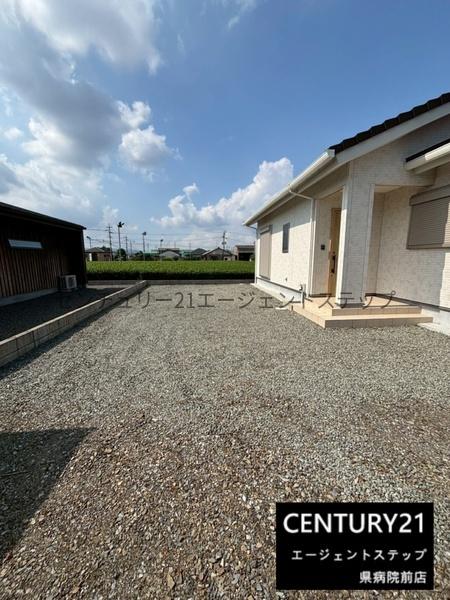 　駐車場　広い駐車場が魅力です