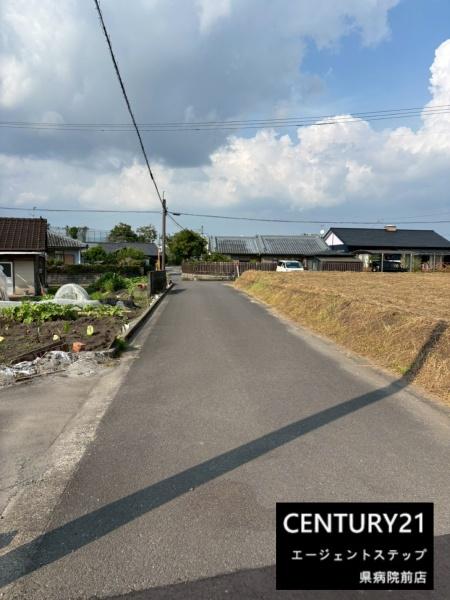 　前面道路含む現地写真　