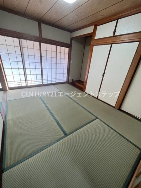 　和室　落ち着きのある和室です