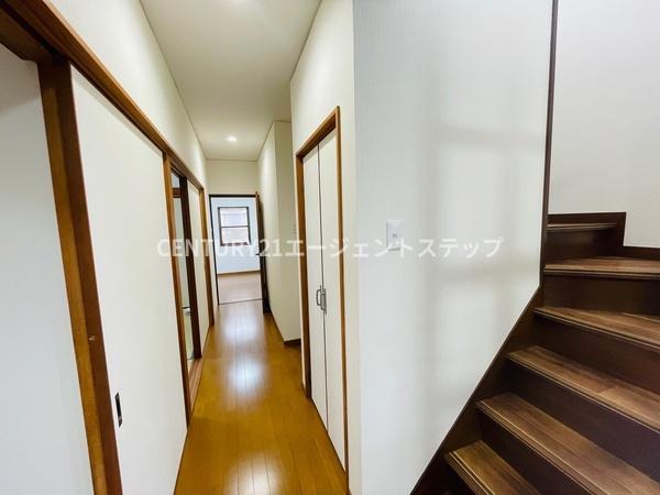 　その他　明るい廊下が魅力です