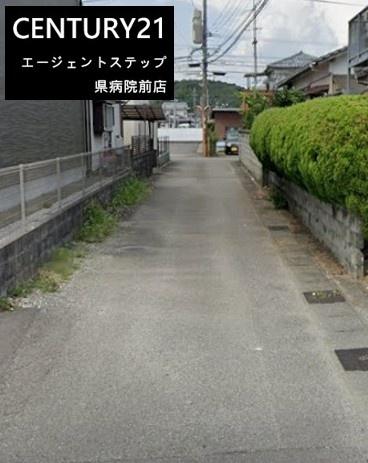 　前面道路含む現地写真　