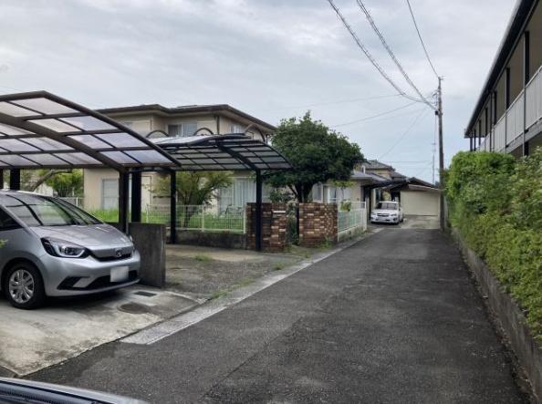 　前面道路含む現地写真　