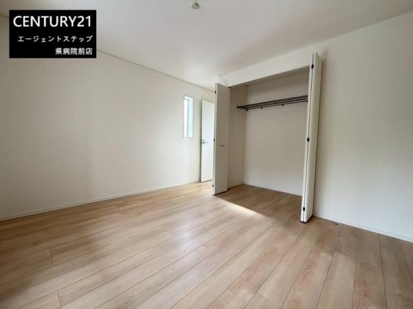 　洋室　洋室の開放感が特徴です