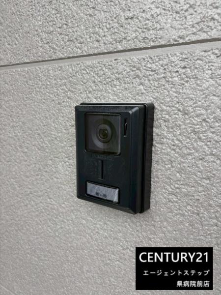 　その他　インターホン付き玄関です