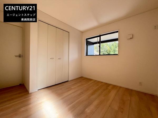 　リビング　リビングは窓が魅力です