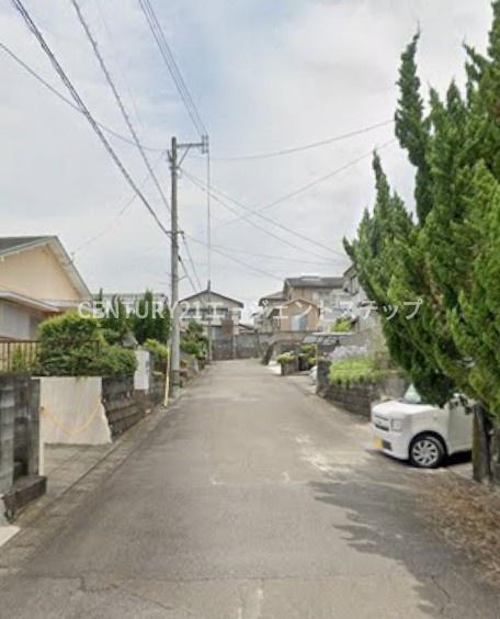 　前面道路含む現地写真　