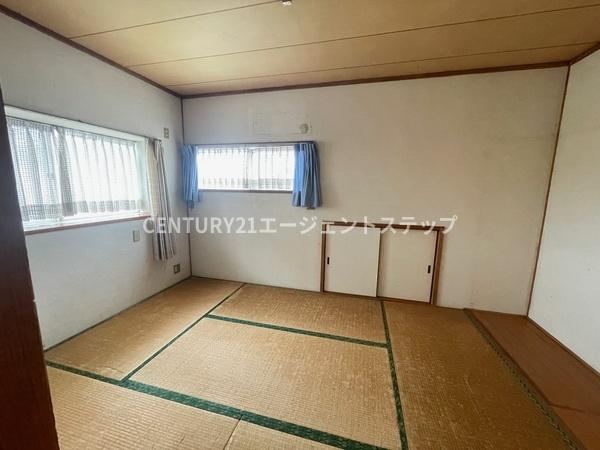 　寝室　畳敷きの寝室が魅力です