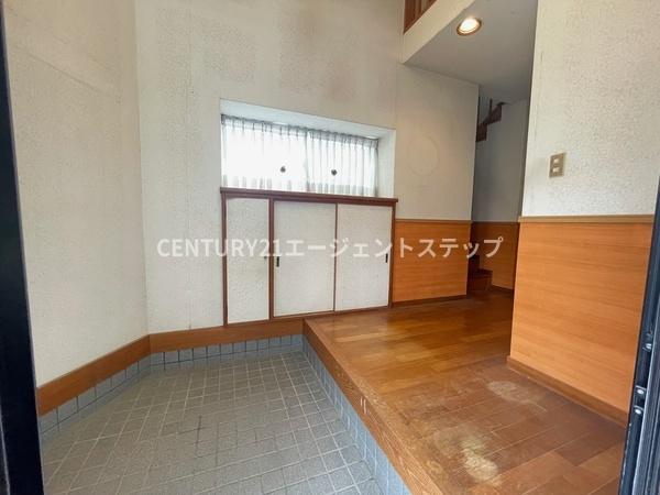 　玄関　玄関の収納が便利です