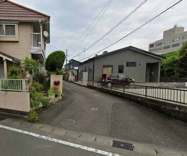 　前面道路含む現地写真　