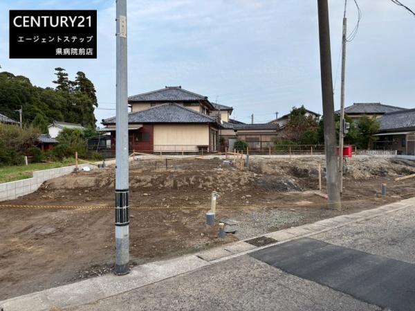　前面道路含む現地写真　