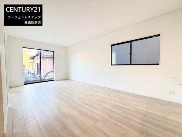 　リビング　リビングが広々としています