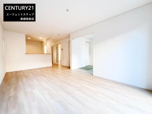 　リビング　明るいリビングが魅力です