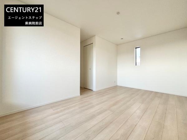 　洋室　シンプルな洋室が印象的です