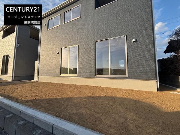 　庭　日当たりの良い庭です