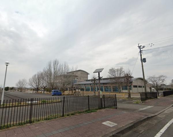 　三股町立図書館（図書館）／1163m　