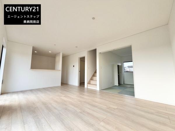 　リビング　明るいリビングが魅力です