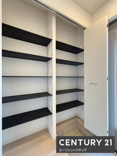 　収納　シューズボックス