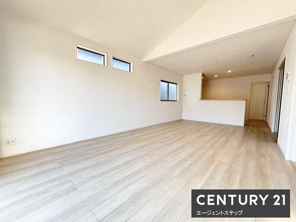 　リビング　明るいリビングが魅力です