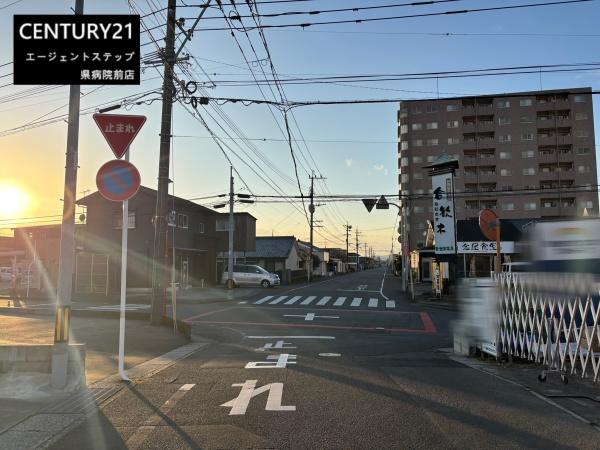 　前面道路含む現地写真　前面道路の状態が分かります